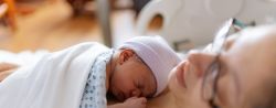 Golden Hour After Birth: What It Is & How to Make the Most of It Article Image